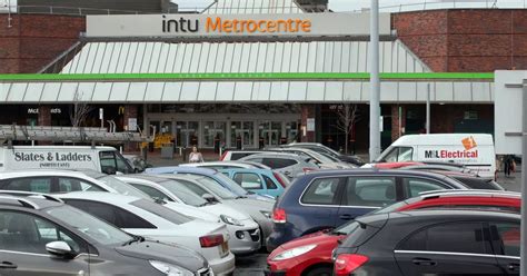 Natwest Metrocentre, Gateshead Bank opening times and reviews.